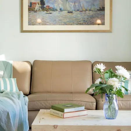 Bright, Calming Retreat With A Balcony Near Metro! Apartment Athens Exterior photo
