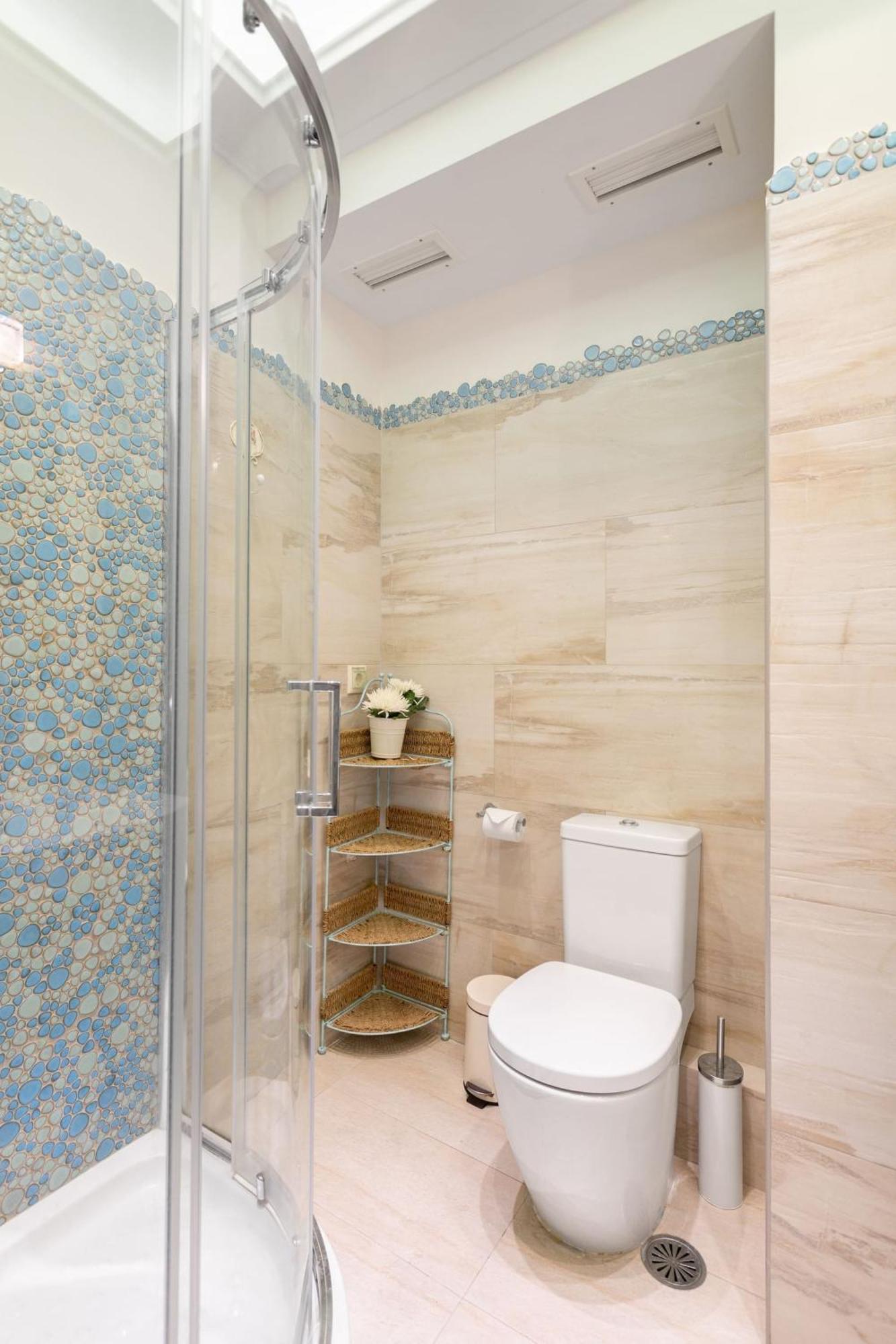 Bright, Calming Retreat With A Balcony Near Metro! Apartment *