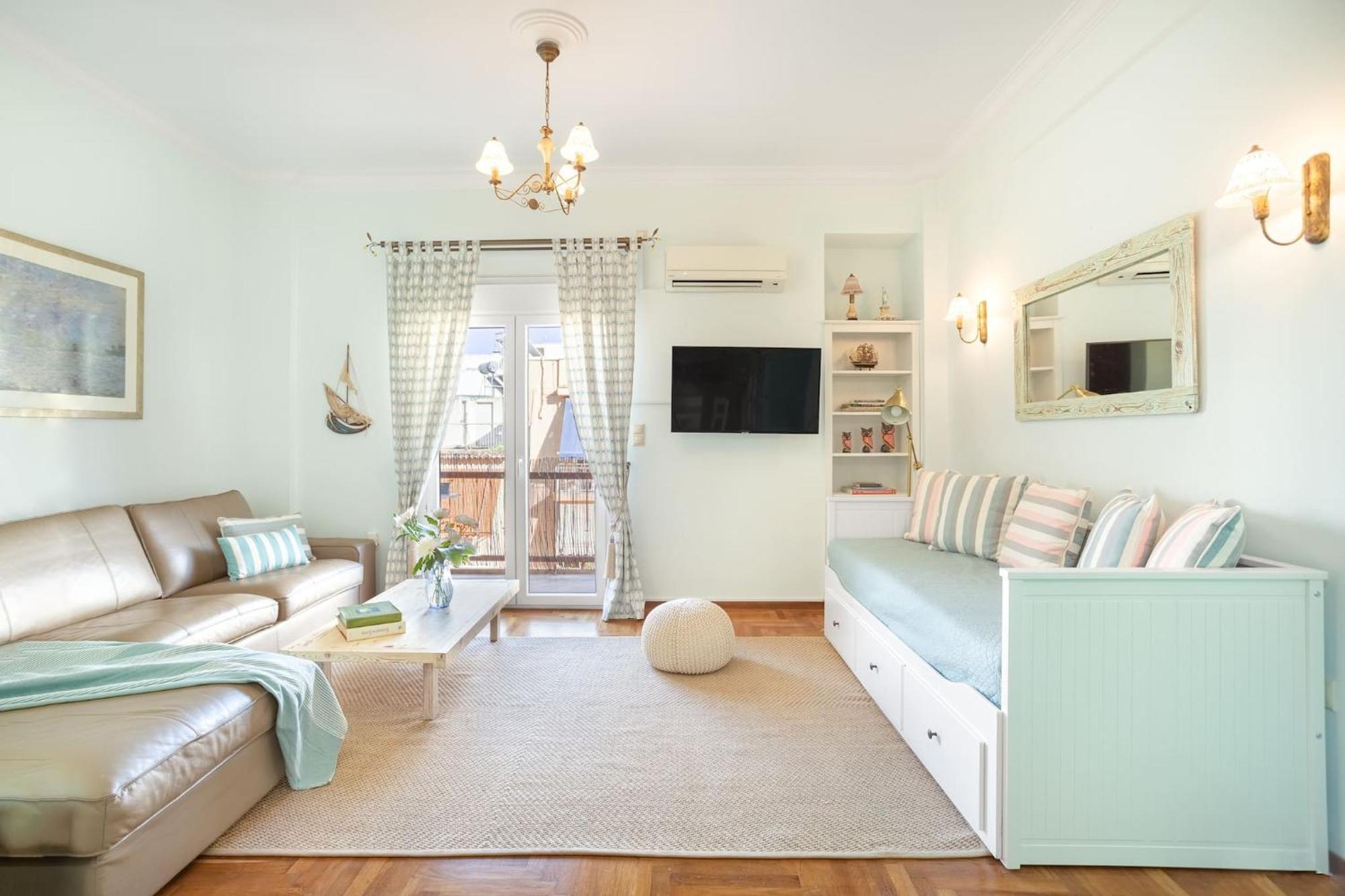 Apartment Bright, Calming Retreat With A Balcony Near Metro! *